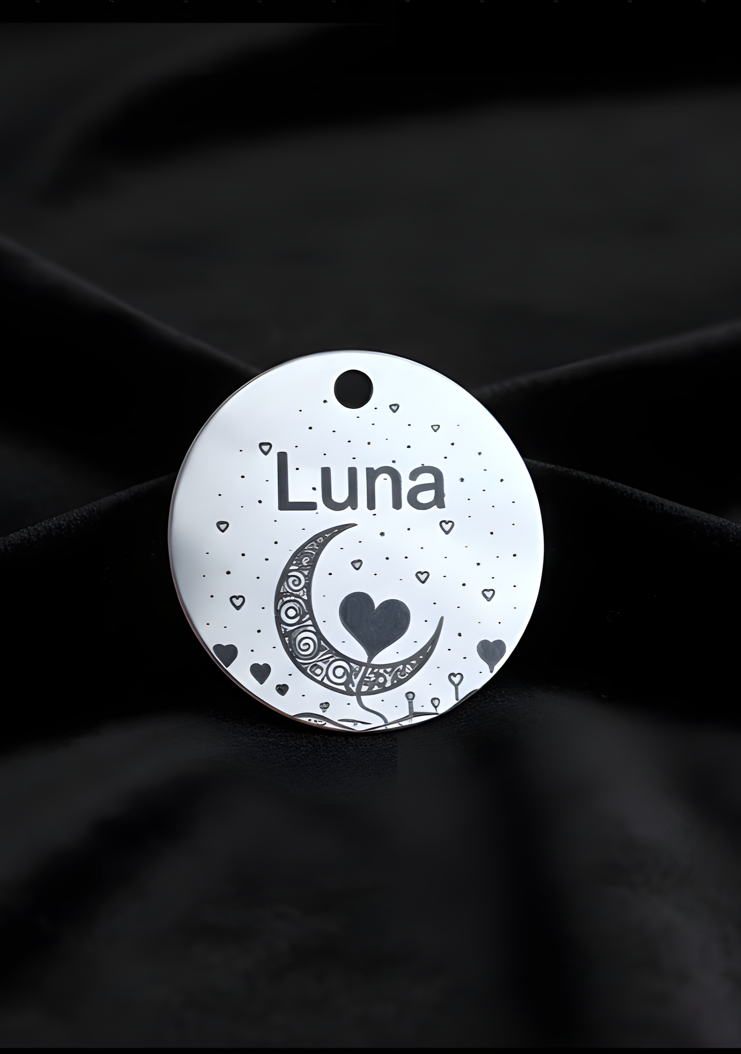 Medaglietta personalizzata, rotonda con decorazione artistica Fiori o Luna by RosiLù